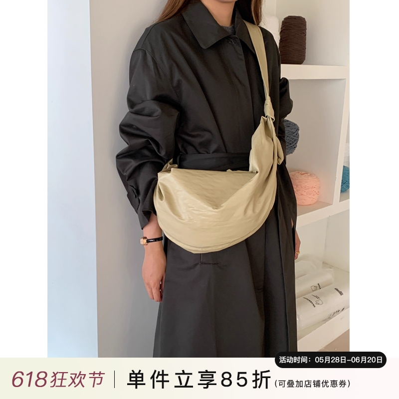 芝士商店~慵懒松弛感斜挎饺子包女大容量包包夏天小众单肩牛角包