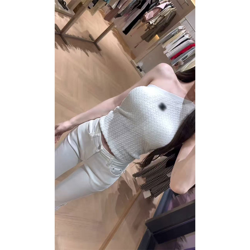 2025秋季新款ins气质复古法式小香风斜领无袖上衣+修身白色牛仔裤