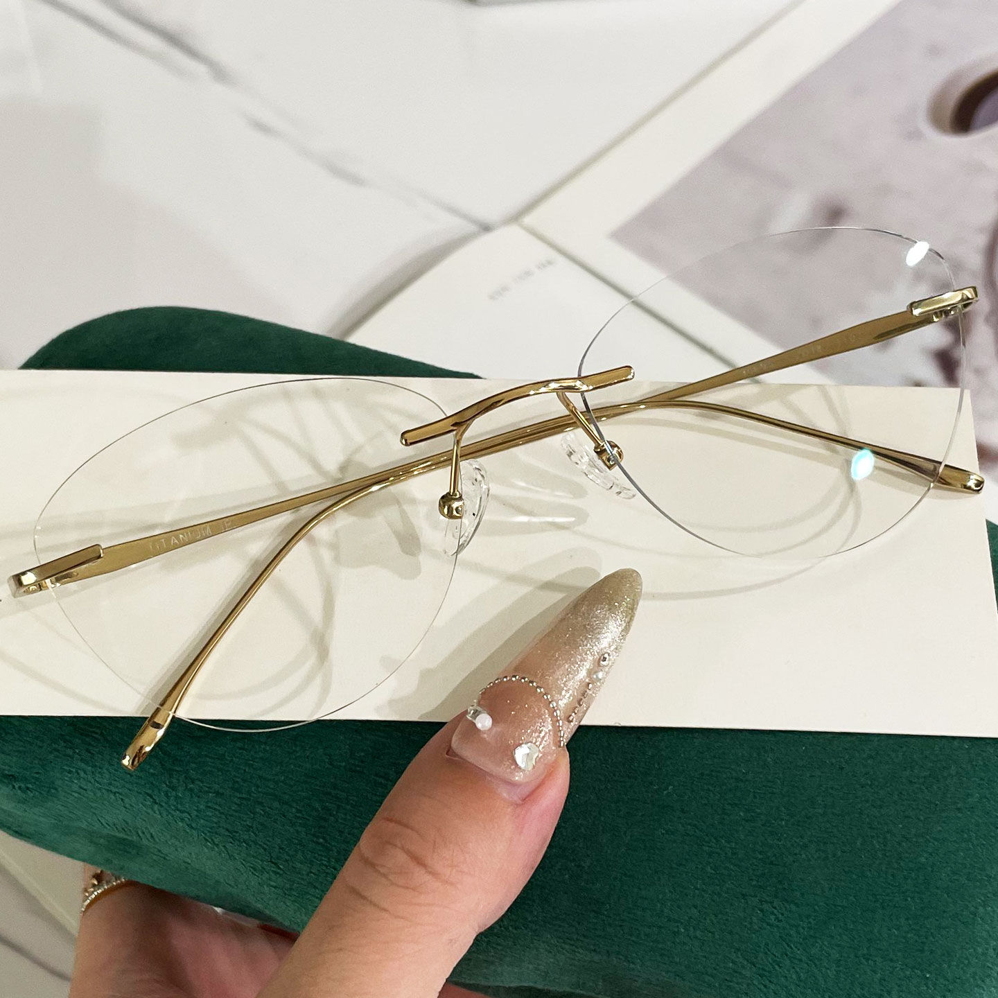 猫眼金丝无框眼镜女近视可配度数散光无边框超轻防蓝光纯欲高级感