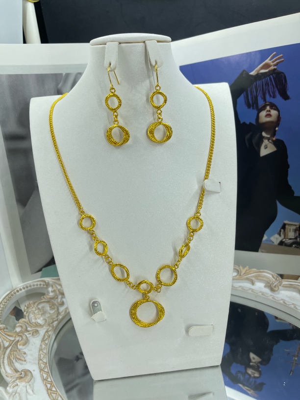 钛钢仿水晶项链 散珠流浪丹宁风ins风傣族风格刺绣新中式