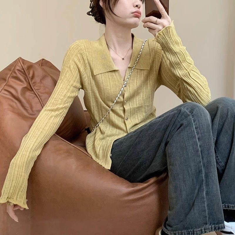 法式气质翻领长袖针织开衫女秋季修身显瘦设计感打底别致v领上衣