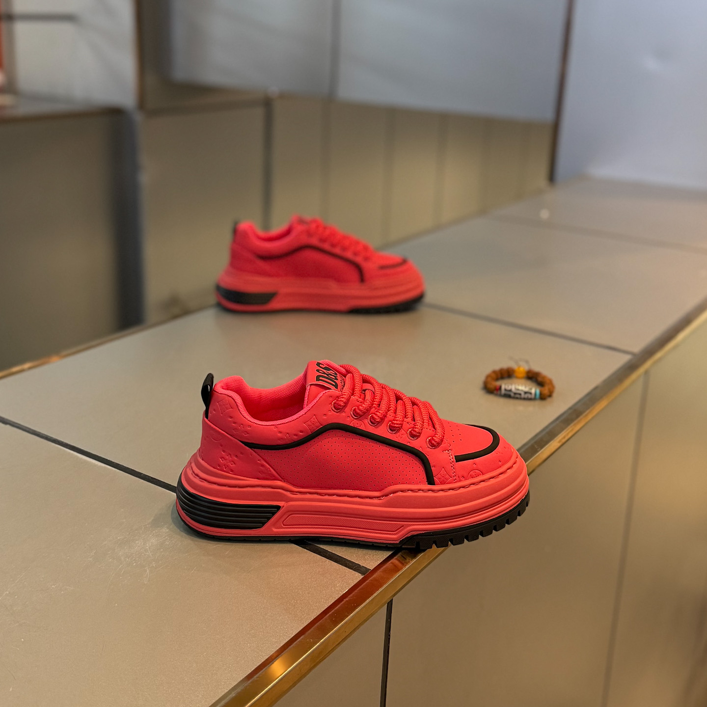 男鞋痞帅高级感秋季新款时尚百搭低帮板鞋网印花休闲鞋圆头男板鞋