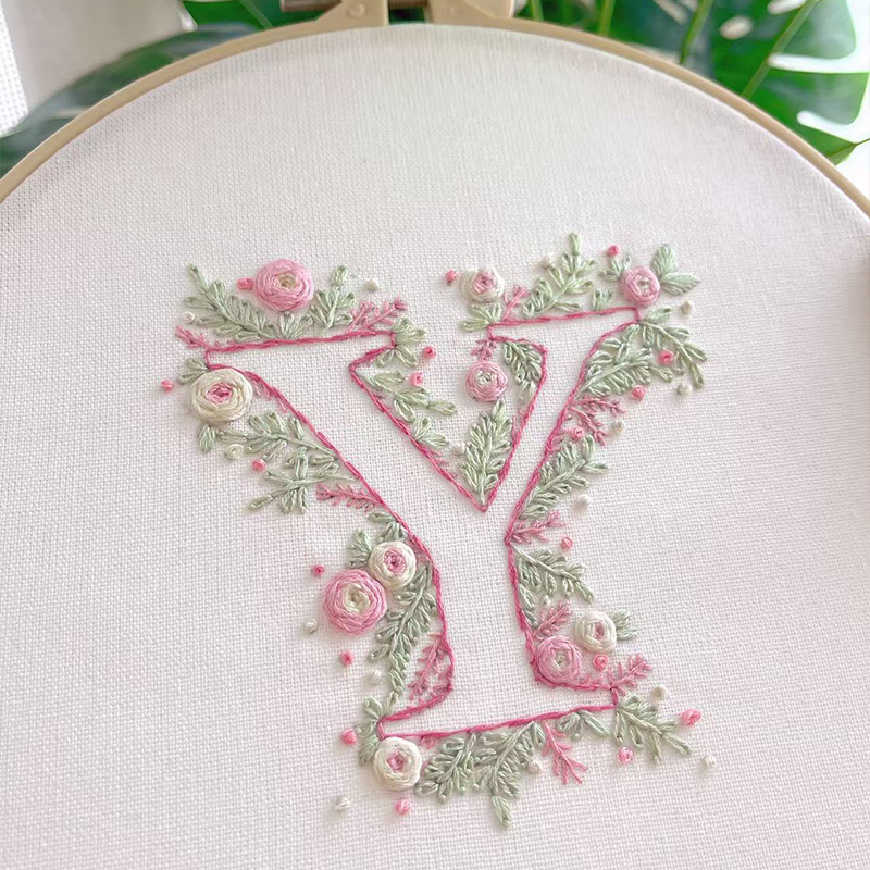 【榴莲味的小仙女专属】DIY字母刺绣材料包情侣T恤礼物刺绣免画图