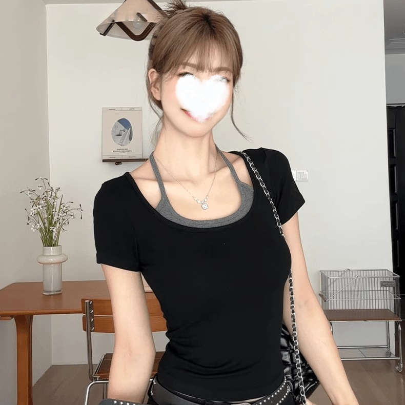 YIDENG撞色大u领露锁骨挂脖吊带假两件短袖t恤女夏季修身甜酷短款