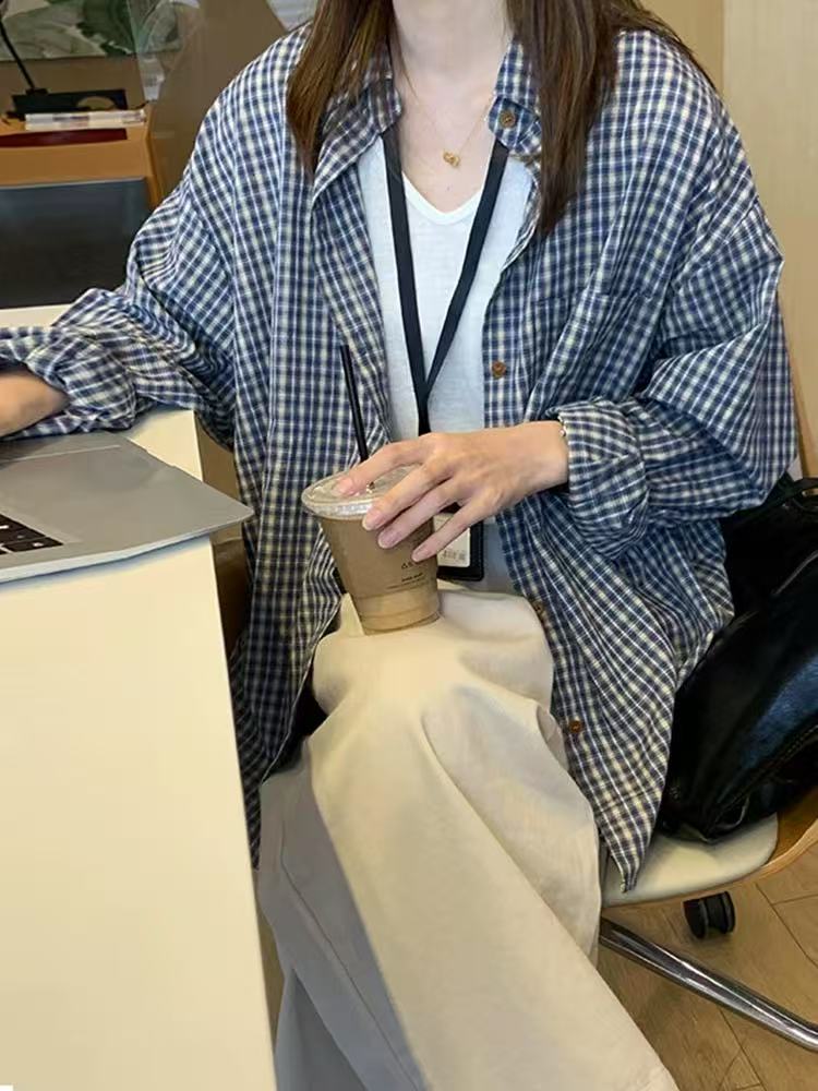 复古宽松慵懒风格子衬衫女早秋薄款韩版休闲简约长袖外搭通勤小衫