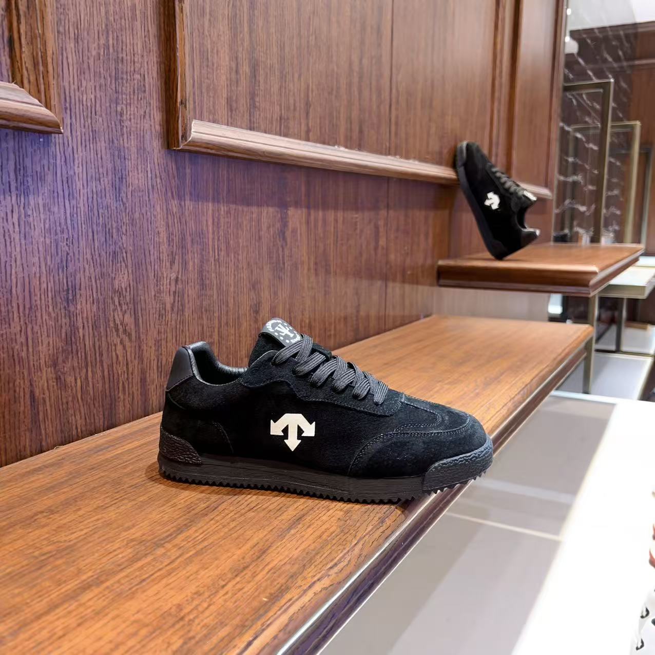 男鞋2025冬季新款低帮阿甘鞋翻毛潮鞋板鞋轻便软底运动休闲德训鞋