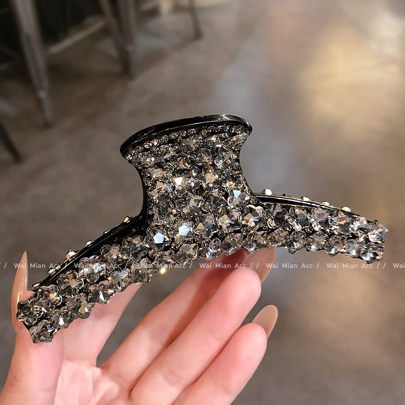 轻奢满钻大号抓夹女高级感黑色发量多盘发夹新款重工后脑勺鲨鱼夹