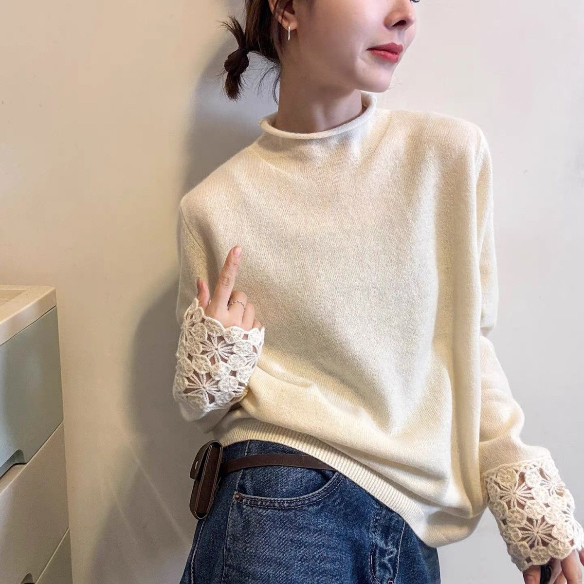 【80-180斤】小众高级感钩花镂空半高领上衣女秋冬洋气针织打底毛衣