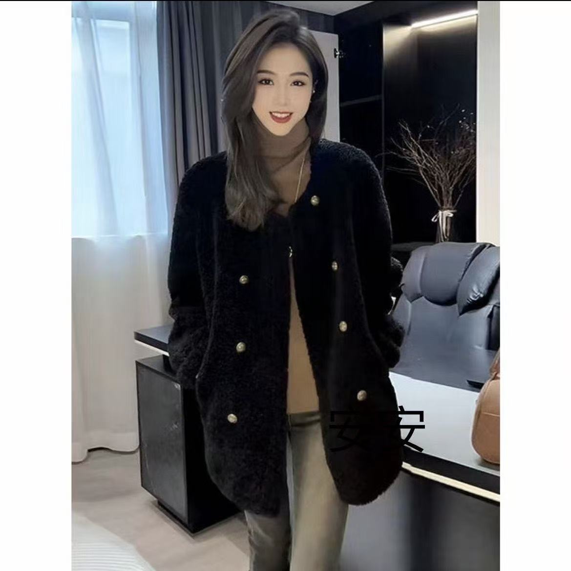 大码加厚羊羔绒短外套女秋冬新款复古休闲黑色宽松双排扣保暖大衣