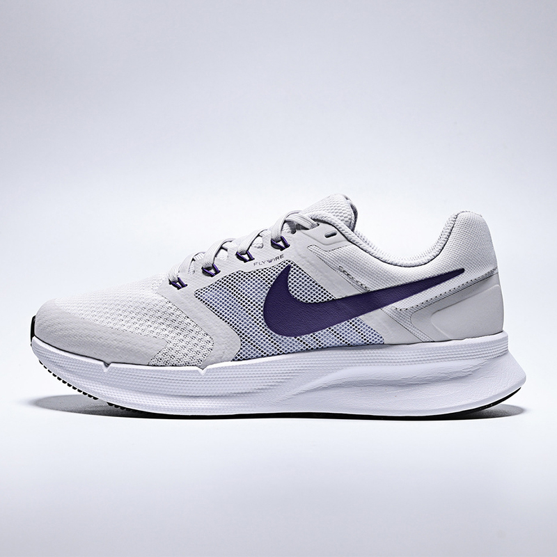 NIKE耐克女鞋W NIKE RUN SWIFT 3运动训练流光风跑步鞋DR2698-014