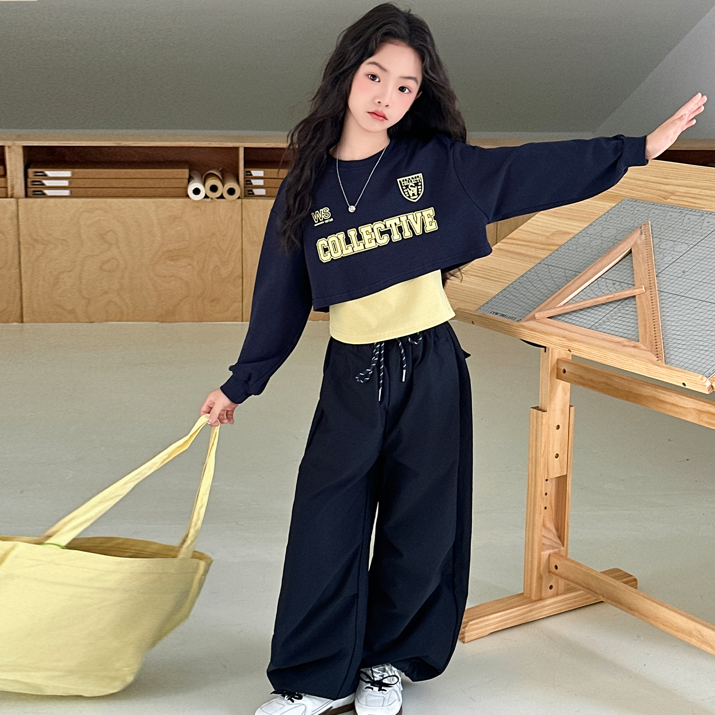 女童套装2025早秋季新款洋气中大童超好看儿童休闲爆款卫衣三件套