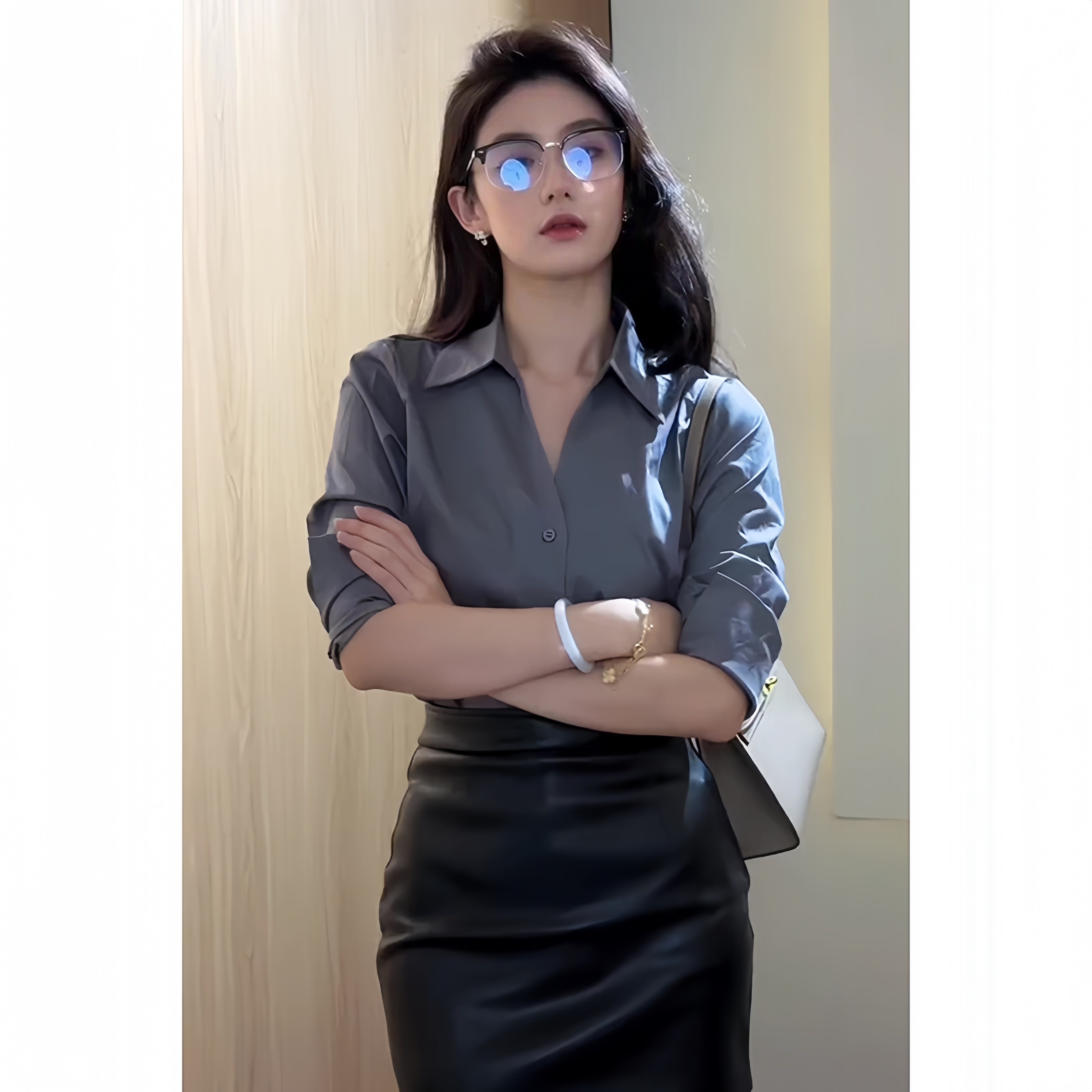 纯欲辣妹polo领长袖衬衫女装秋季新款高级感气质通勤修身显瘦上衣