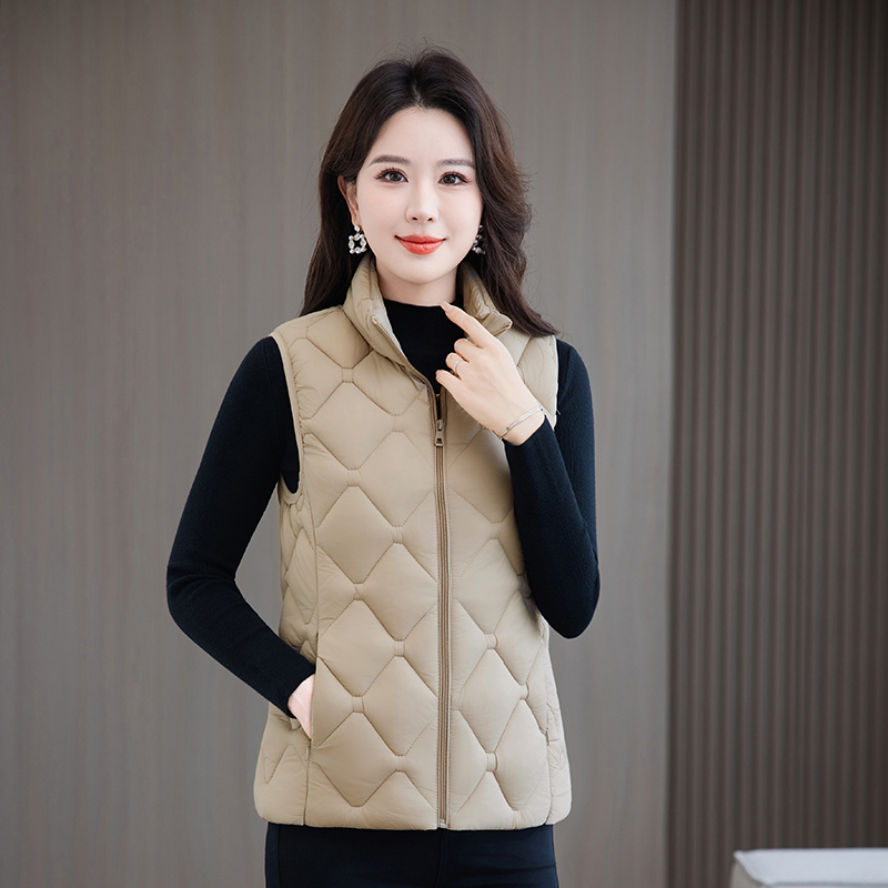 马甲女短款2025新款时尚显瘦棉马夹立领洋气外穿轻薄秋冬女装外套