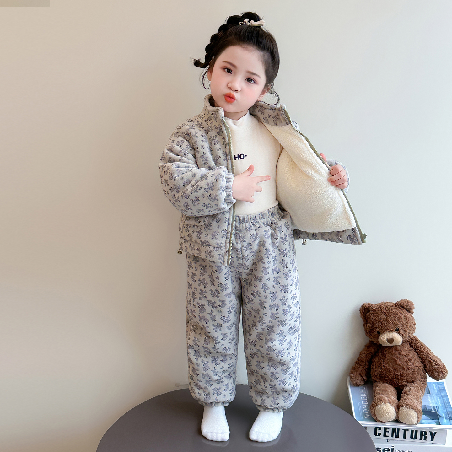 儿童新款洋气2025冬季女童加棉加厚加绒碎花家居服棉衣特厚套装潮