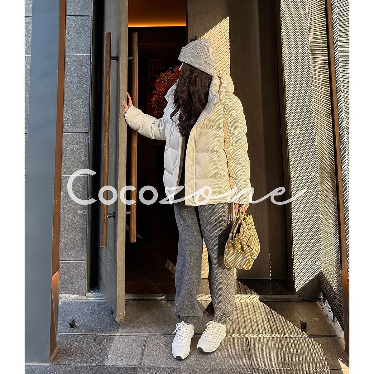 COCO ZONE 刘 一一 “五宫格”95白鹅绒连帽鹅绒服 CD2A3143