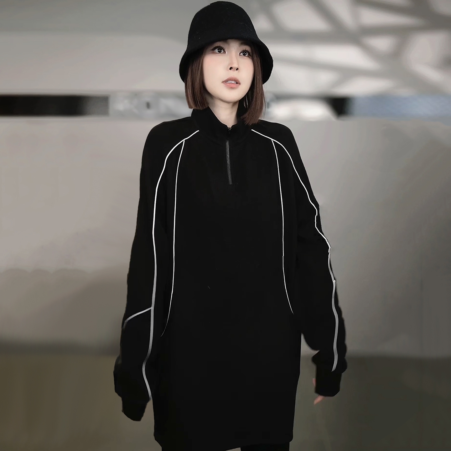 溶溶【元气酷感】RONGRONG 绵羊毛混纺立领半拉链休闲风卫衣T-B0156