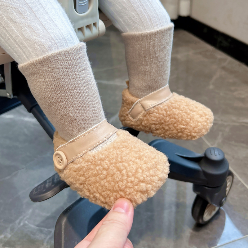 婴儿鞋秋冬季男女宝宝保暖鞋新生儿鞋袜防掉步前鞋0-6-12个月一岁