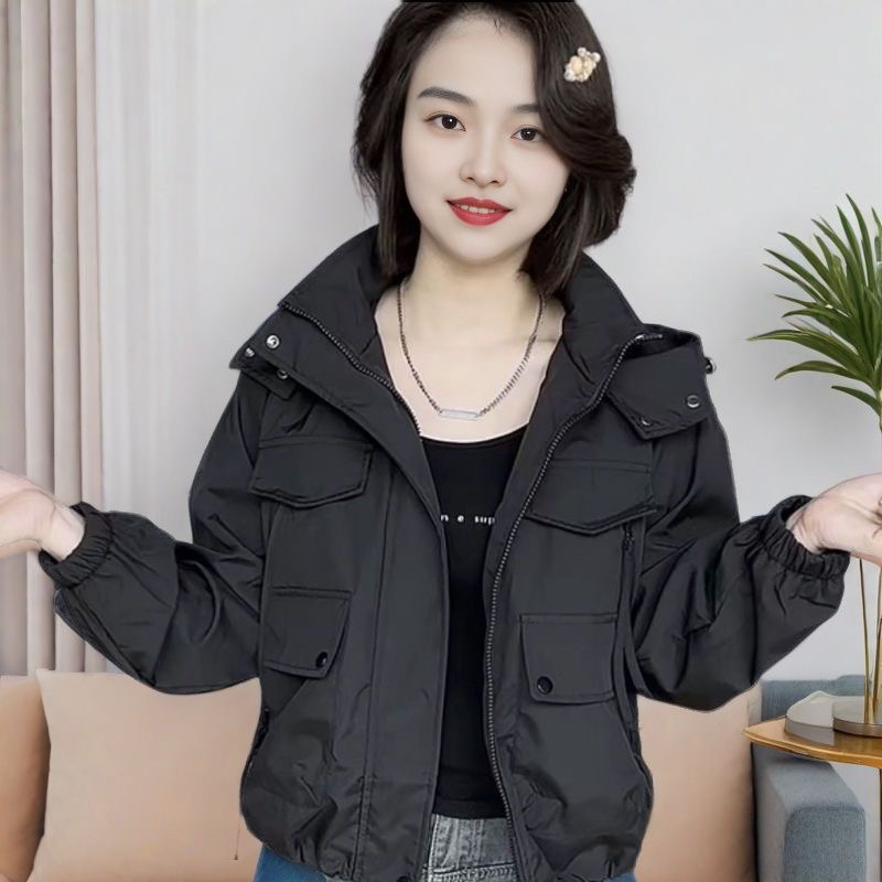 春秋冬装冲锋衣防风防水2025短款女士时尚休闲连帽宽松外套上衣