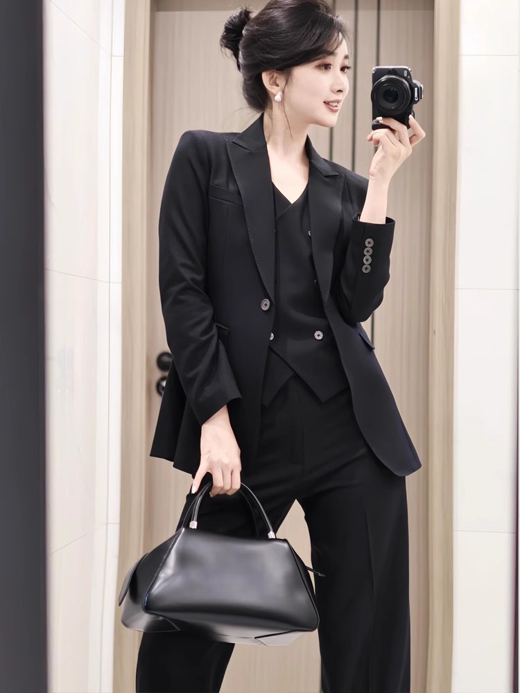 黑色西装套装女春秋2025新款时尚气质女神范正装职业西服外套秋冬