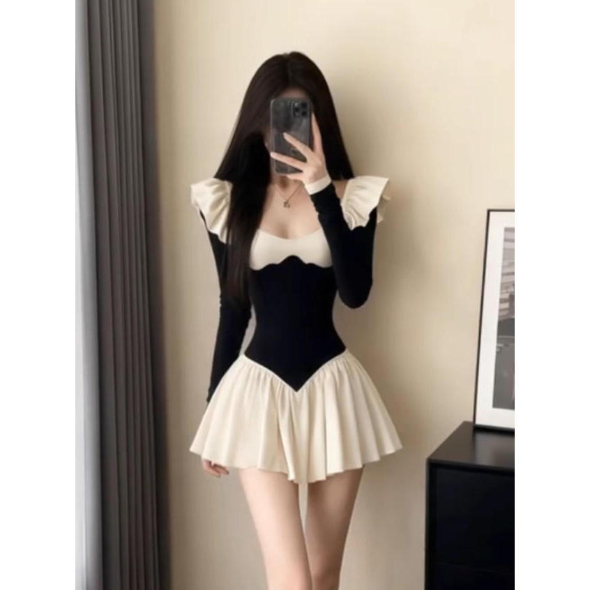 通勤小众时尚百搭高级感撞色U领飞飞袖设计修身收腰A字裙女连衣裙