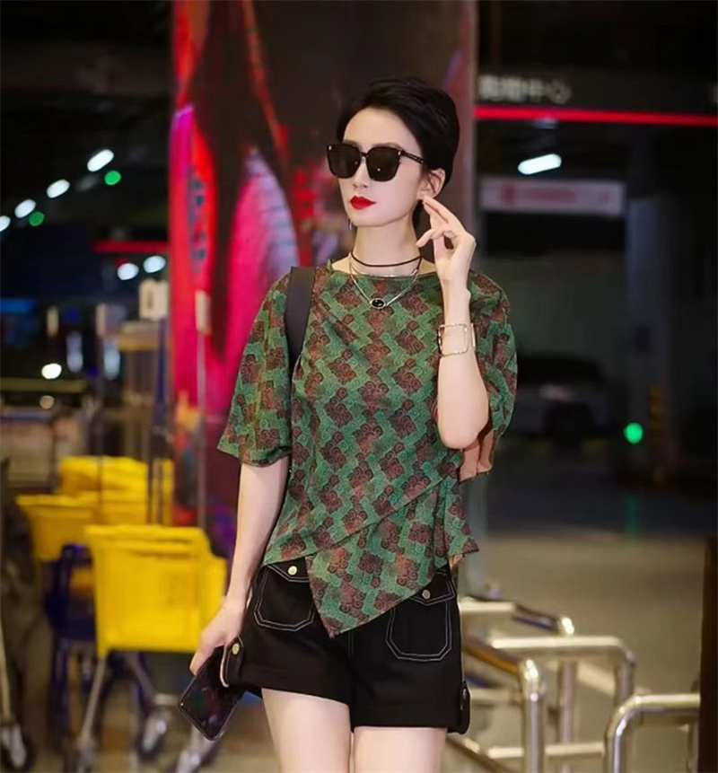 复古时尚气质衬衫女2025夏季新款宽松遮肉洋气提花不规则小衫上衣