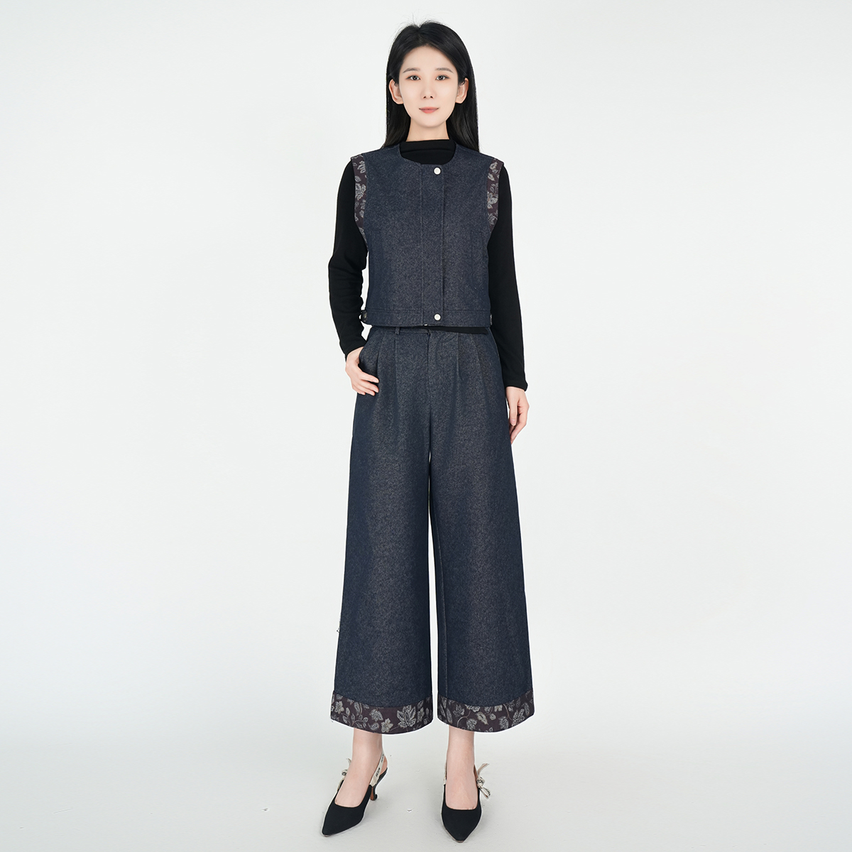 浒城古娘国风无袖时尚复古拼接绣花女棉质舒适休闲套装WH05006813