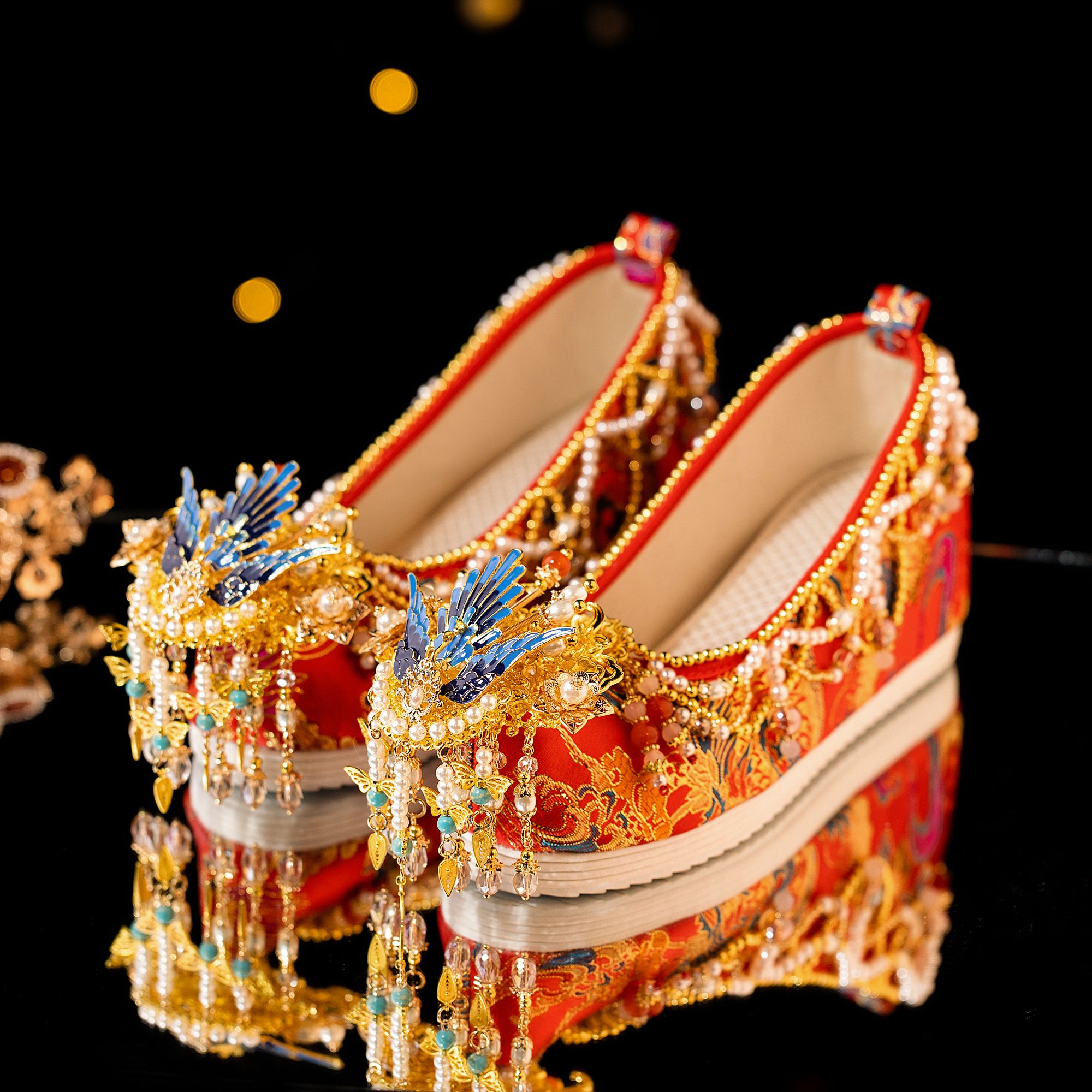 原创手作中式婚礼新娘秀禾婚鞋明制汉服绣花鞋厚底增高结婚鞋红鞋