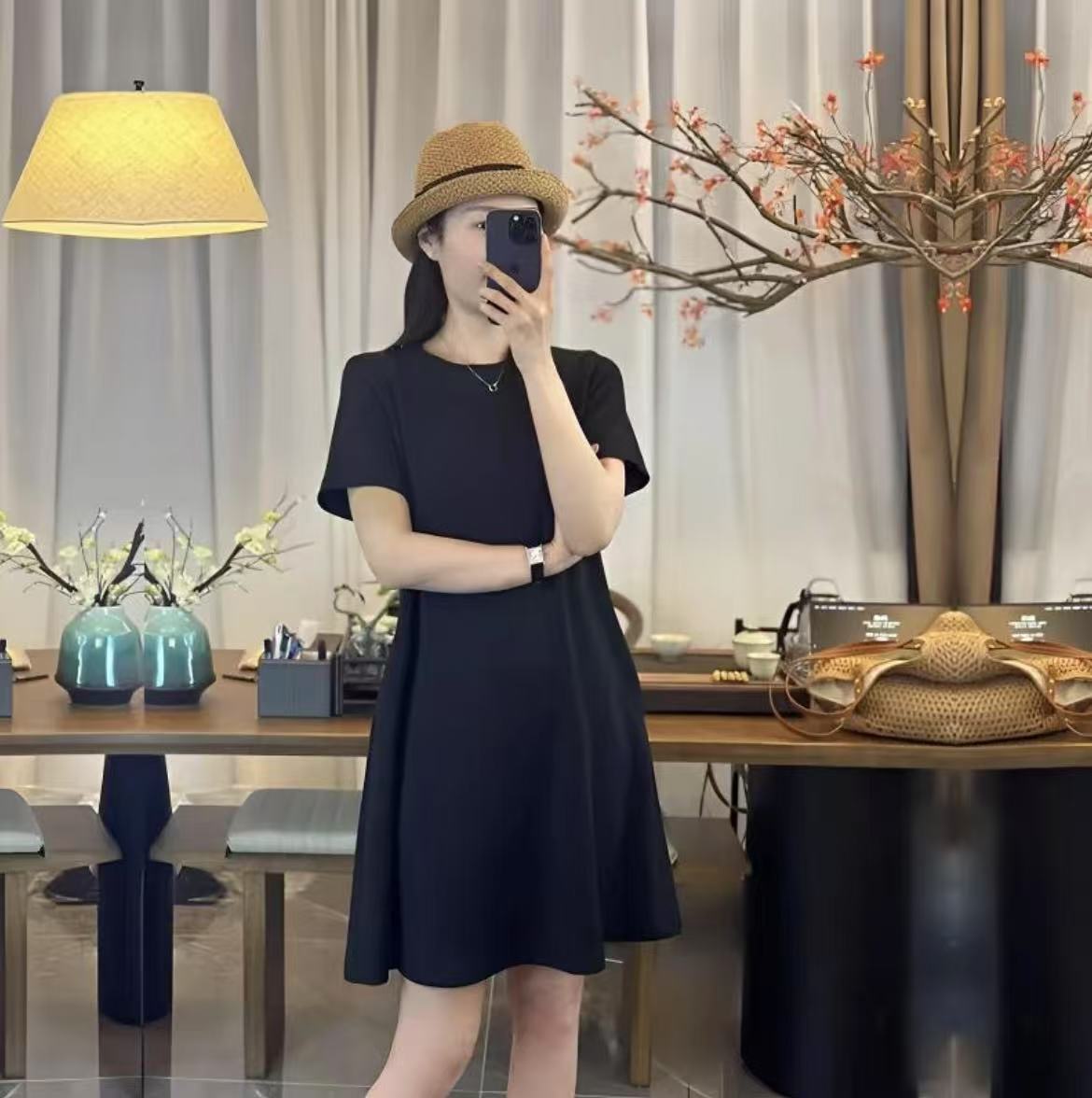 MOLANOOTD中长裙宽松小黑裙减龄圆领夏天收腰套头连衣裙女装法式