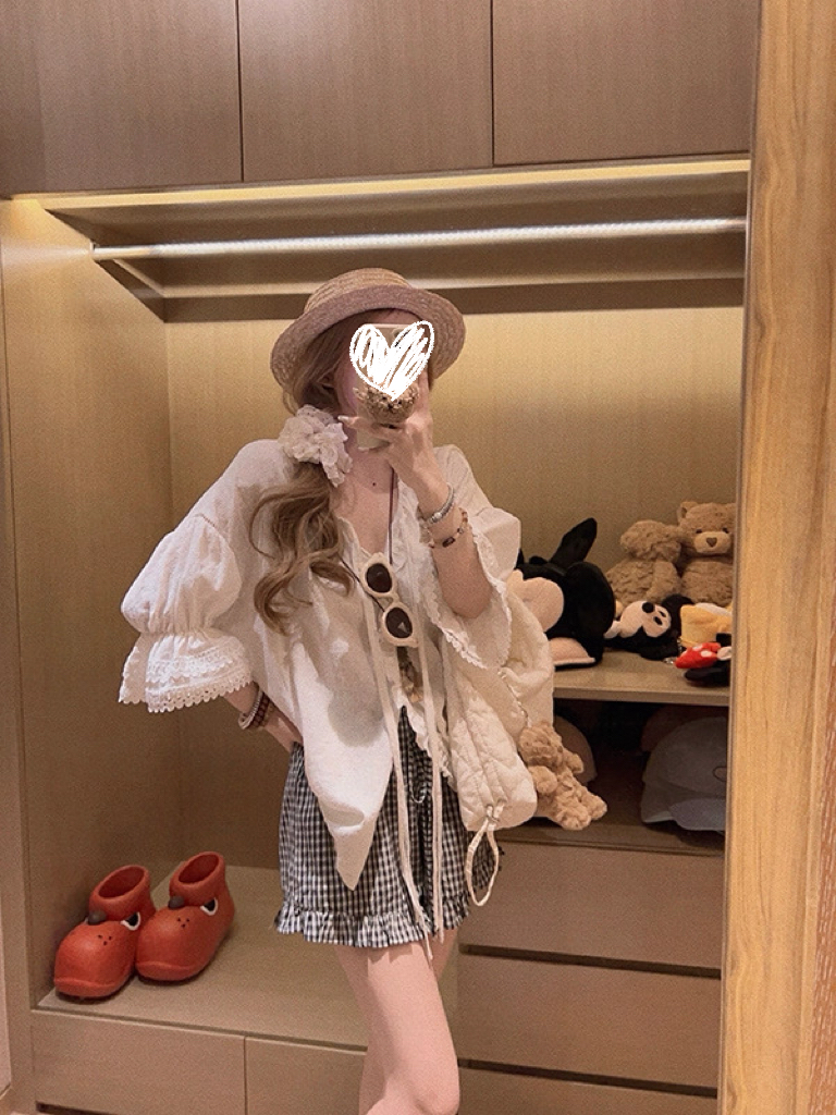 设计感度假风白色蕾丝边衬衫女夏韩系宽松显瘦透气V领上衣