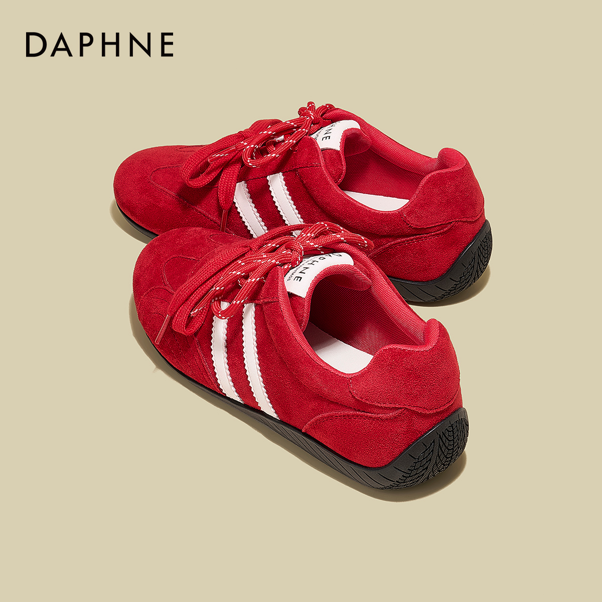 达芙妮红色德训鞋女款2025春秋新款平底复古透气时尚运动休闲鞋子
