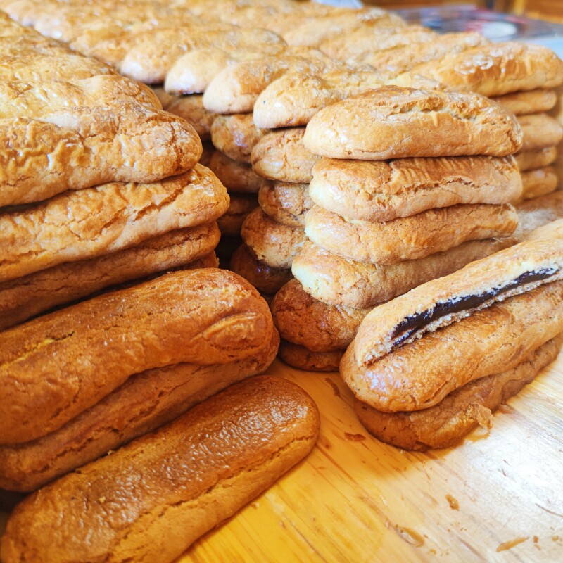 保山特产青龙街旅游非遗小吃桂香茶点董记传统糕点老式楼芝麻饼