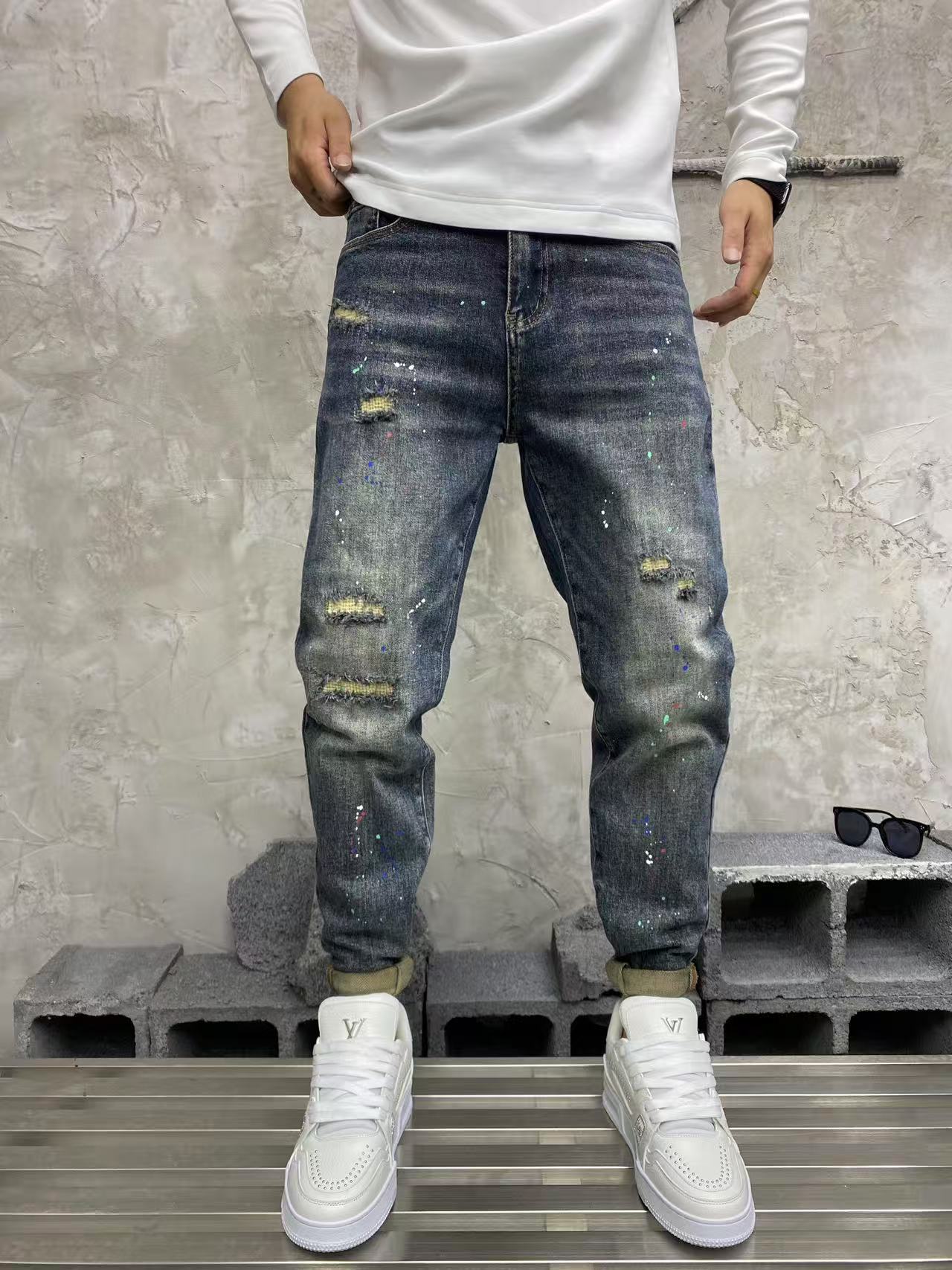 851秋季新款潮牌复古做旧修身牛仔裤子男韩版个性破洞弹力小脚裤