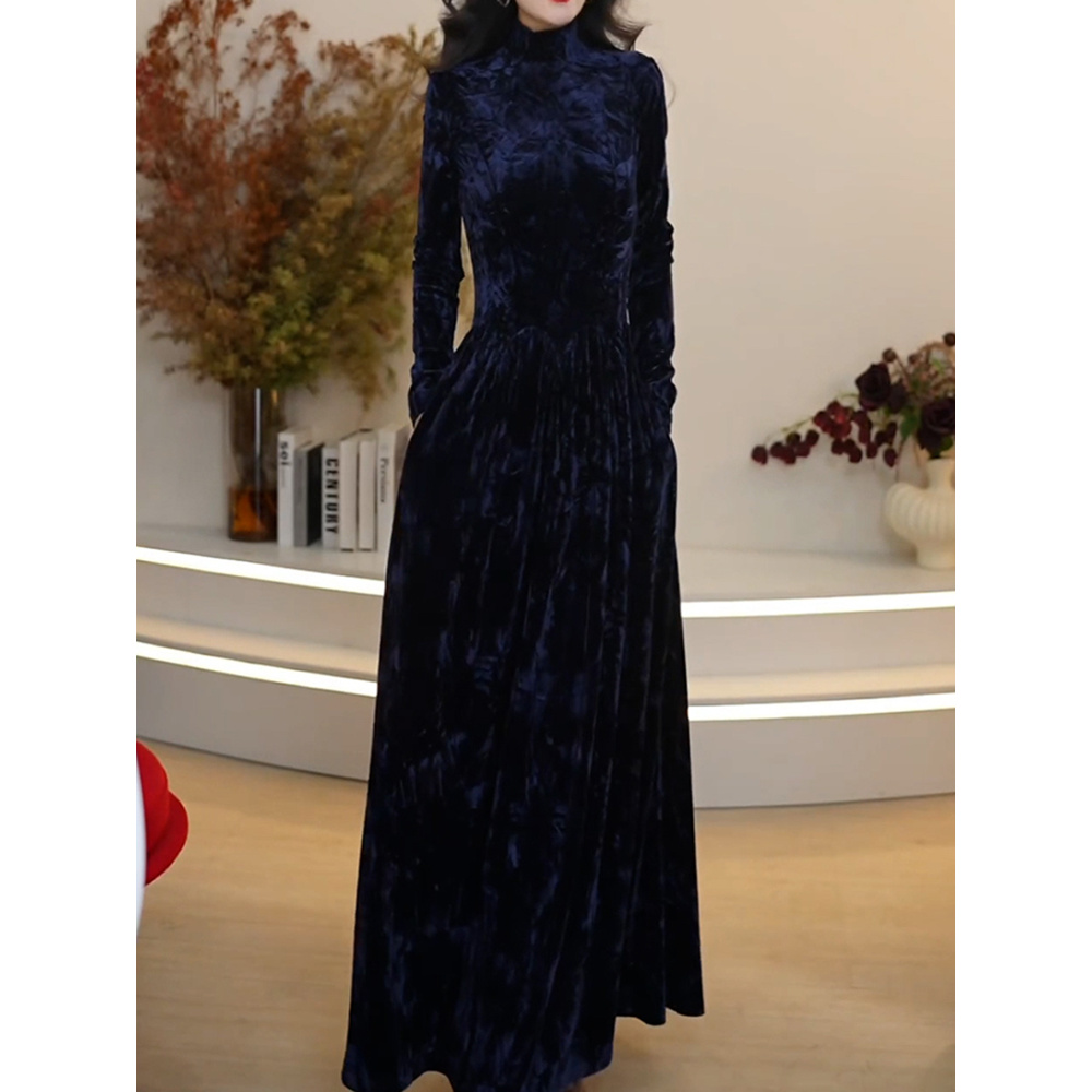 轻奢小香风高级感收腰长裙女2025冬季新款气质优雅高领显瘦A字裙