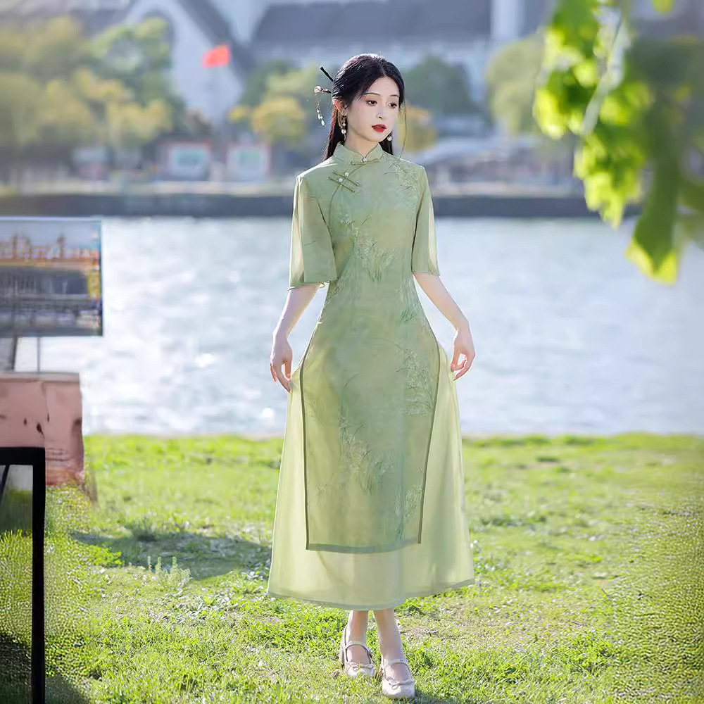 绿色旗袍新款夏季新中式改良年轻款少女奥黛茶服2025日常兰花女款