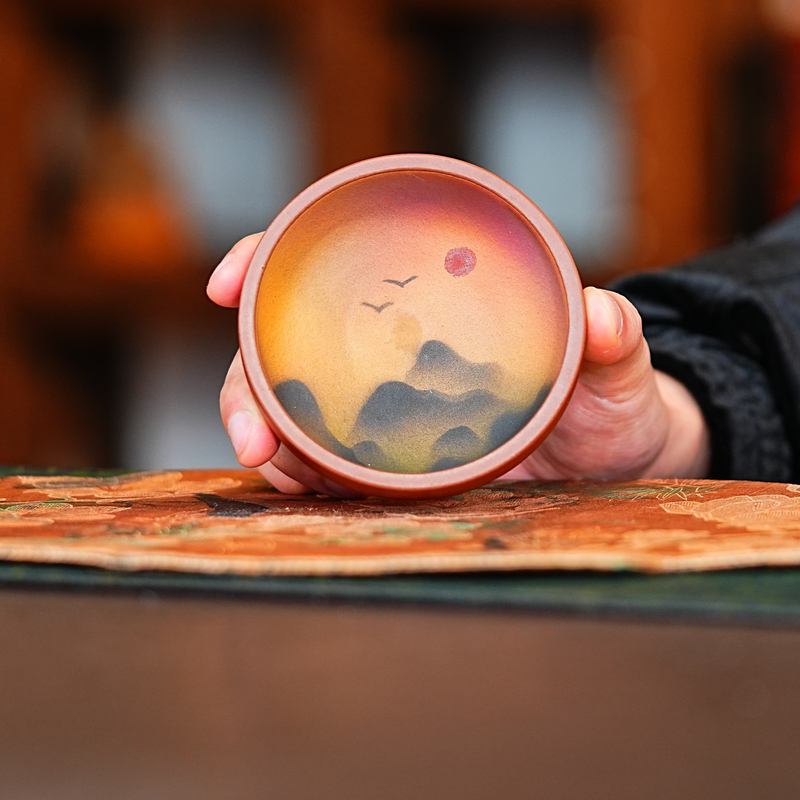 宜兴原矿紫砂全手工老段泥黄金段光素内部泥绘夕阳山水图