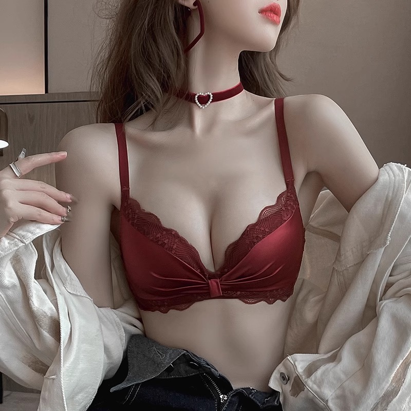 无痕内衣女红色本命年小胸聚拢收副乳防下垂缎面调整型文胸罩套装