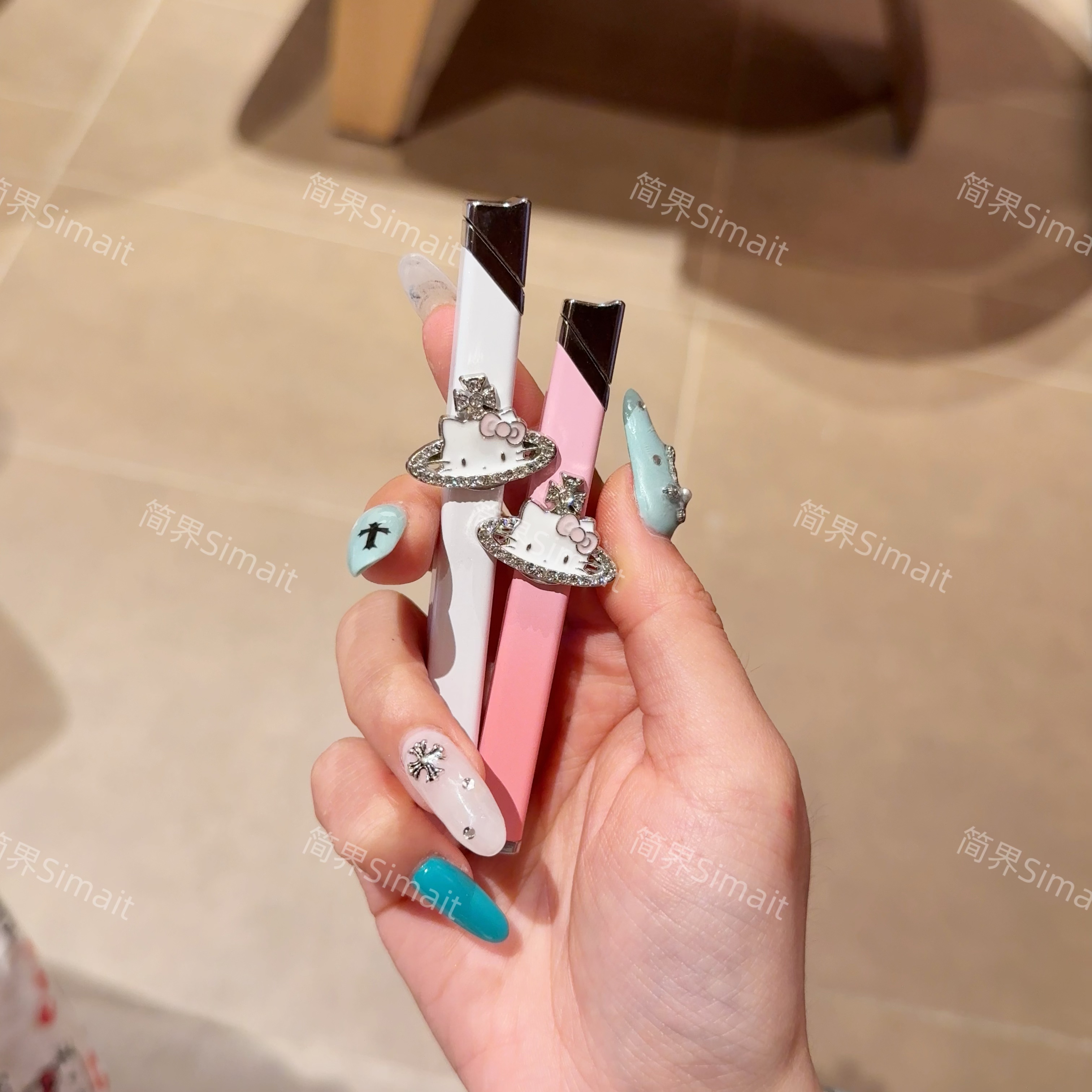 凯蒂猫可爱精致轻奢蝴蝶双火焰打火机创意网红送女生礼物闺蜜粉色