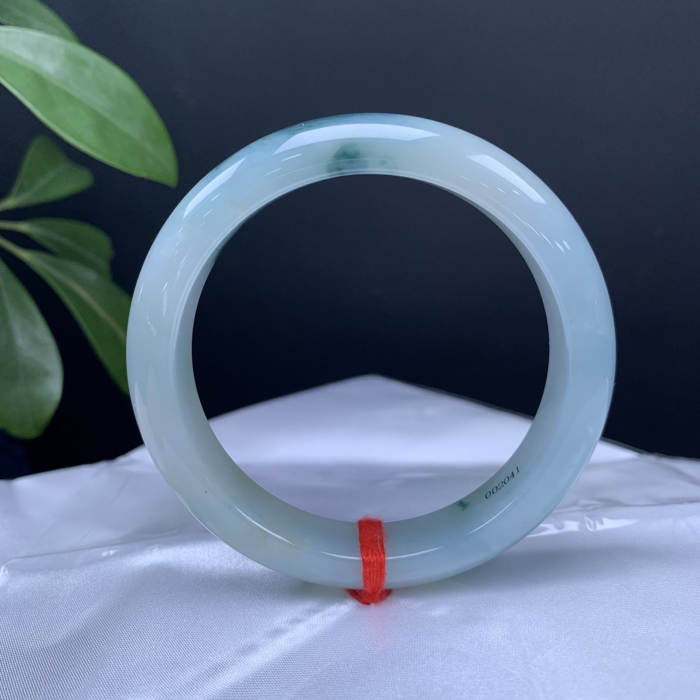 编号002041圈口:56.8冰种晴底飘花翡翠手镯天然翡翠手镯缅甸