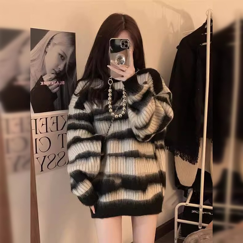 复古加厚黑白条纹中长款宽松毛衣女秋冬新款圆领撞色针织打底衫