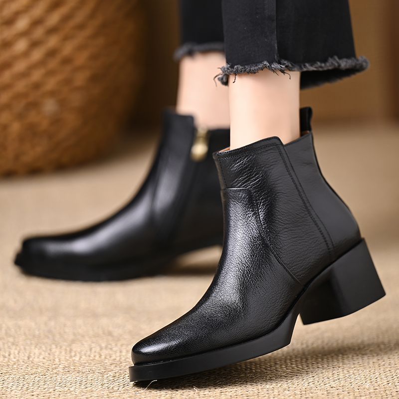 外贸出口软皮复古粗跟短靴女2025秋冬新款厚底保暖舒适百搭高跟鞋