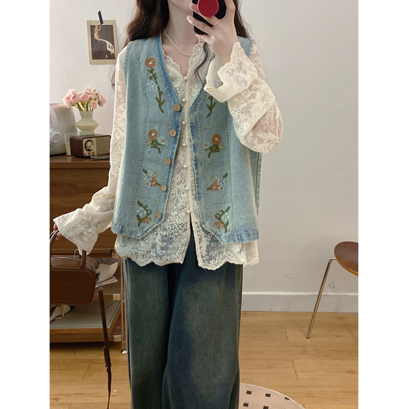 大码绣花牛仔马甲2025春夏新款法式复古洋气百搭坎肩配裙子配衬衫