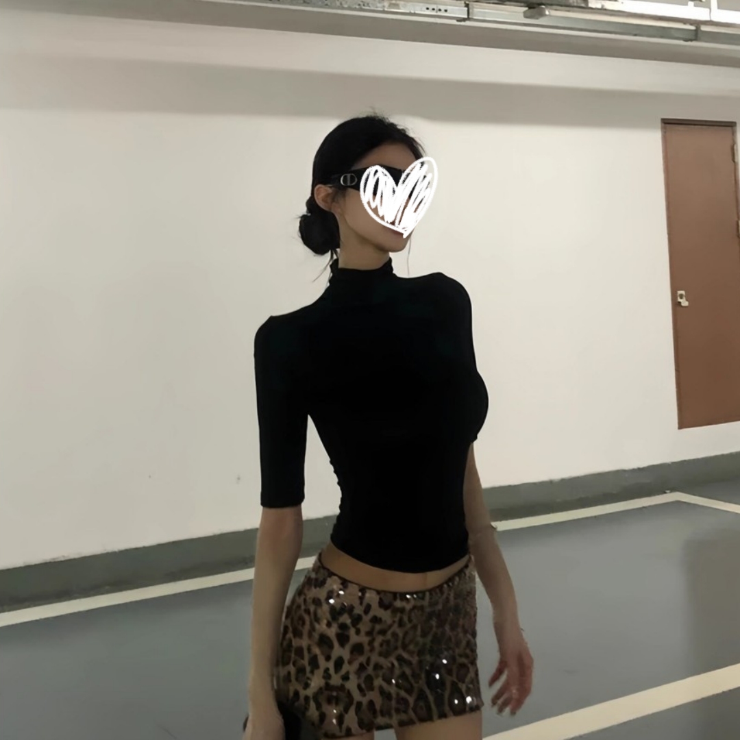 性感辣妹气质半高领五分袖t恤女夏季新款修身显瘦百搭短上衣