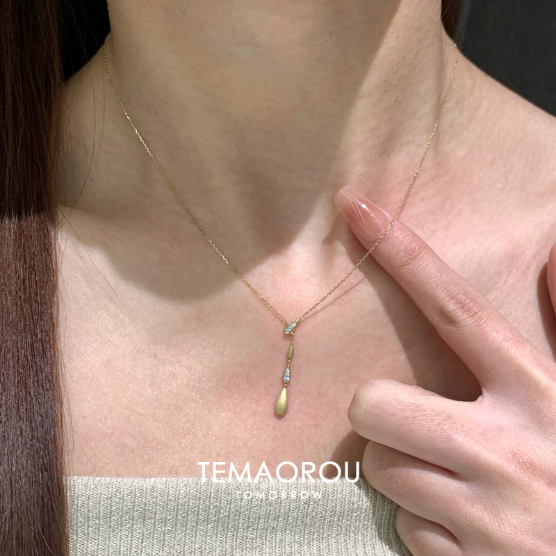 铜合金项链 金色拉丝水滴闪钻项链女小众设计精致锁骨链气质配饰