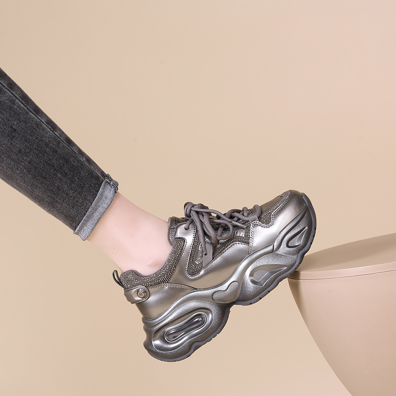 增高厚底6cm加绒老爹鞋女2025年秋新款百搭水钻系带显腿长运动鞋