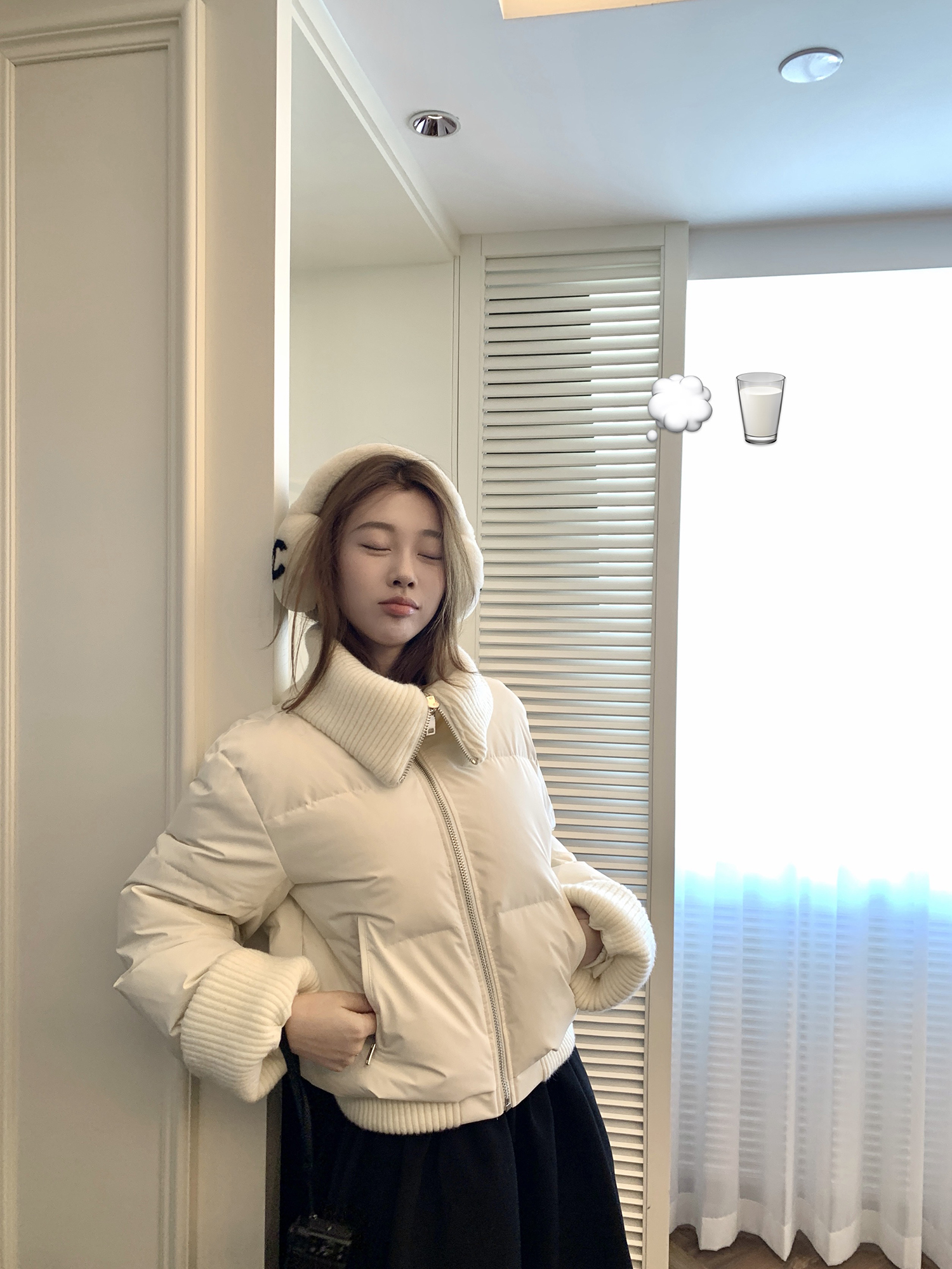 米白色针织拼接羽绒服女冬季2025年新款加厚面包服小个子棉衣外套