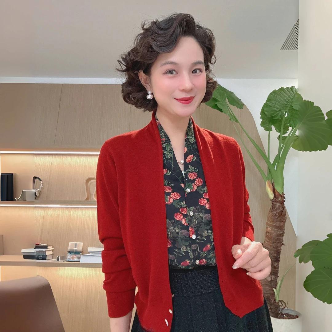 拼接印花女装长袖衬衫2025新款秋季洋气女士V领气质红色小衫上衣