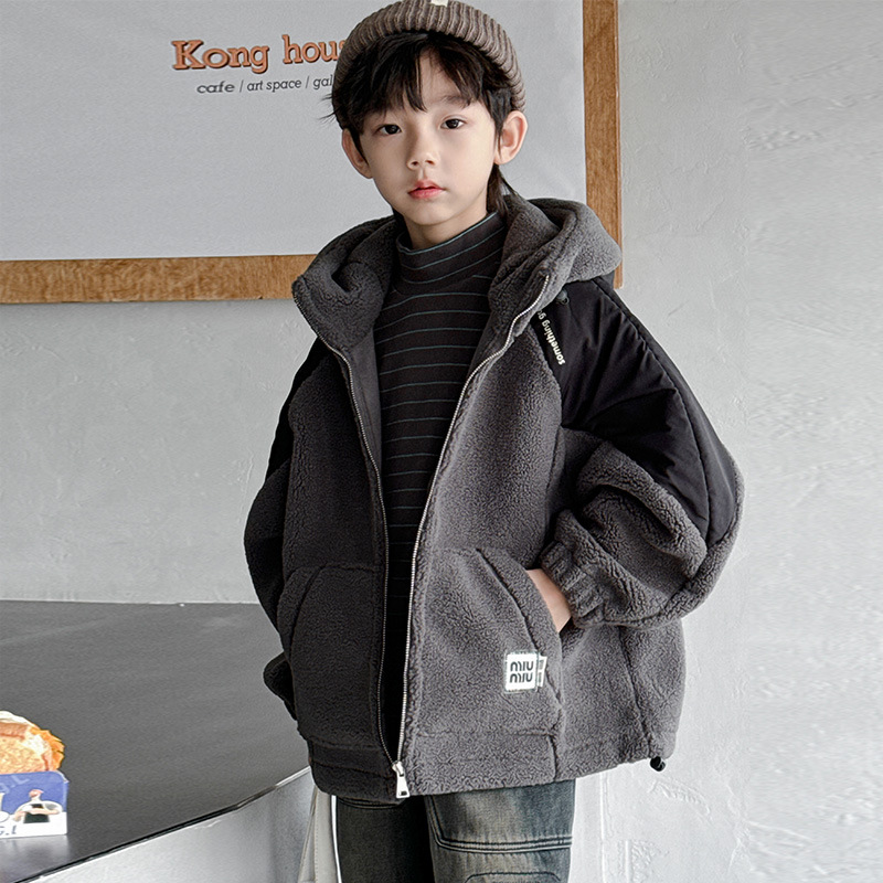 男童羊羔绒外套秋冬季2025新款儿童加厚毛毛衣大男孩羊羔毛冬款潮