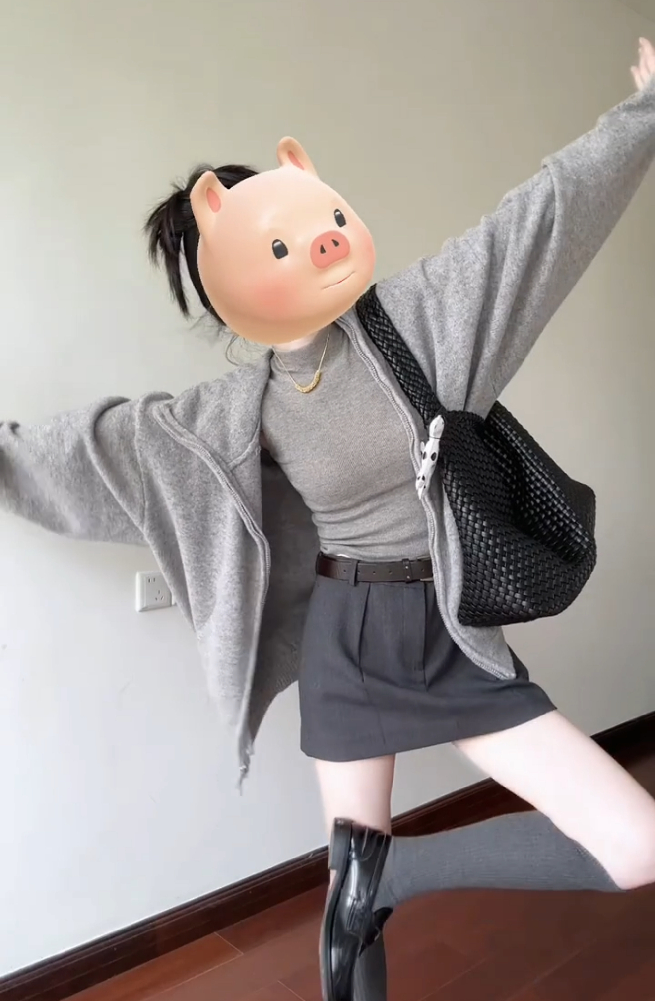 2025秋季新款时尚甜美减龄洋气宽松慵懒风背心外套短裙三件套