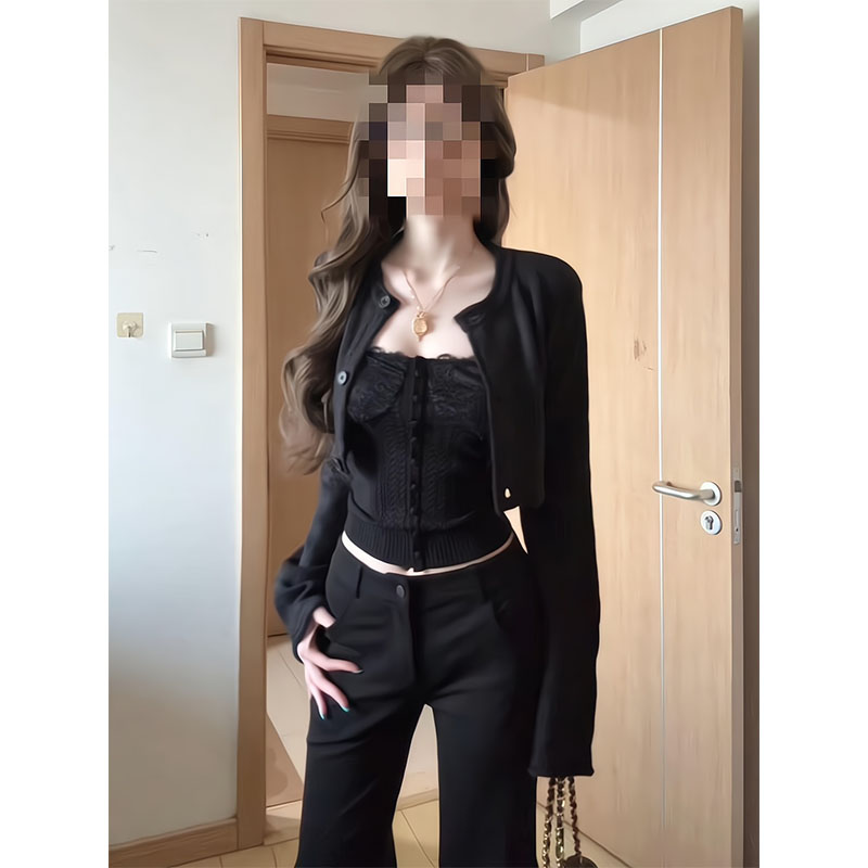 2025年秋季新款针织开衫黑色喇叭袖短款小外套辣妹内搭显瘦高腰裤