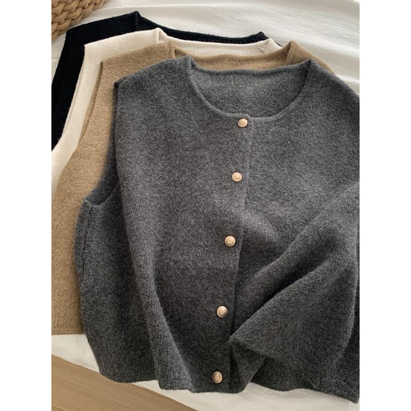 大码女装胖MM宽松百搭针织马甲外套背心秋季新款时尚薄款无袖上衣